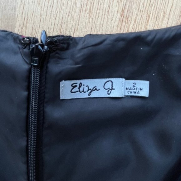 ELIZA J Shimmery Red A Line Black Floral Lace Zip Back Dress sz 2 - Picture 5 of 10